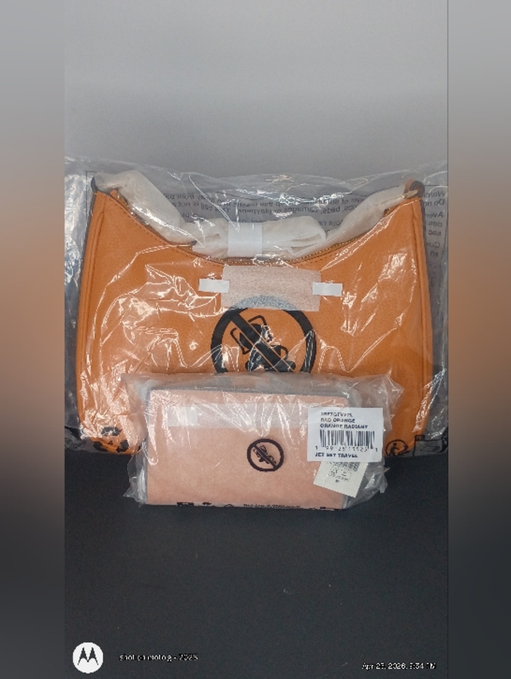 *NWT*~ Michael Kors Jet Set -L Pebble Leather - Convertible Crossbody & Wallet - Picture 15 of 15